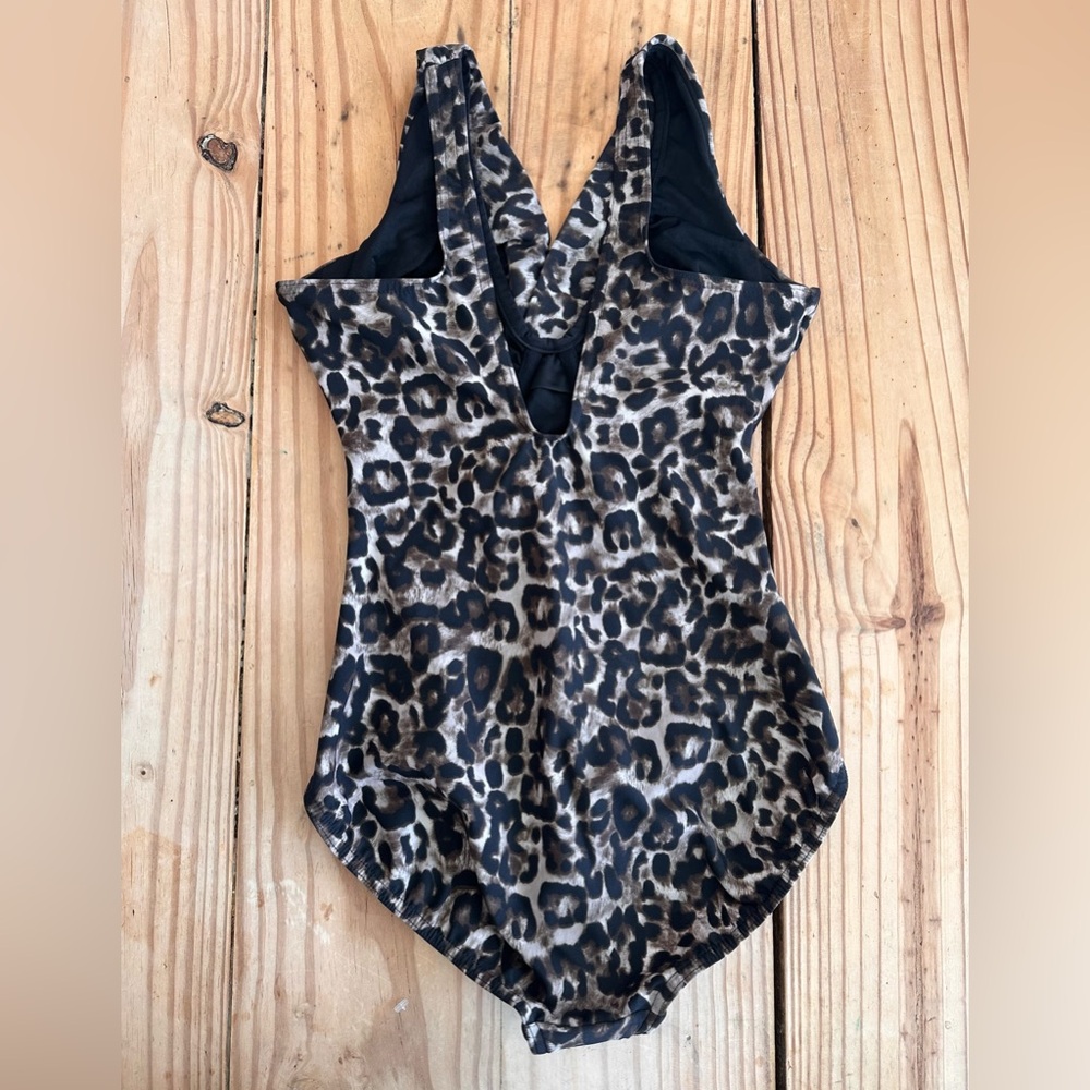NWOT MIRACLESUIT Belle Gattino
Esmerelda Wrap Front One-Piece Swimsuit - Picture 5 of 8
